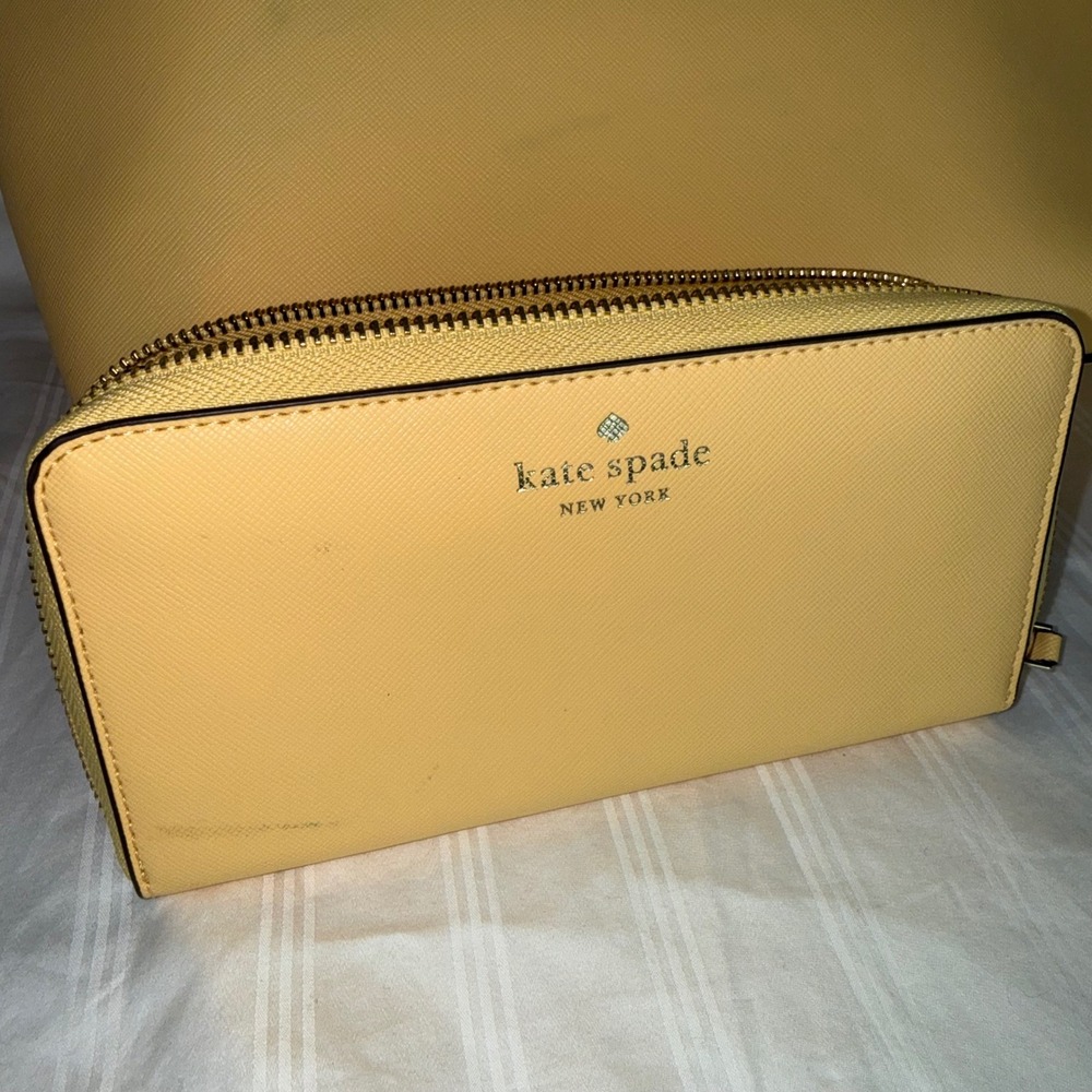 Kate Spade Buttercream Yellow Saffiano Leather Tote Bag Zip Wallet Set Pineapple - Picture 12 of 13